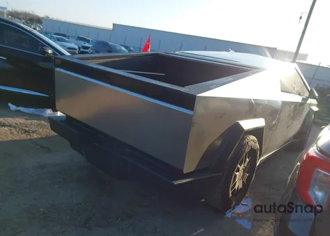 2024 Tesla Cybertruck All-Wheel Drive from USA, damaged, VIN 7G2CEHED8RA010454